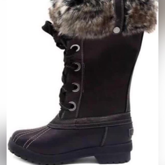 London Fog Black Fur Winter Boots - Picture 1 of 4